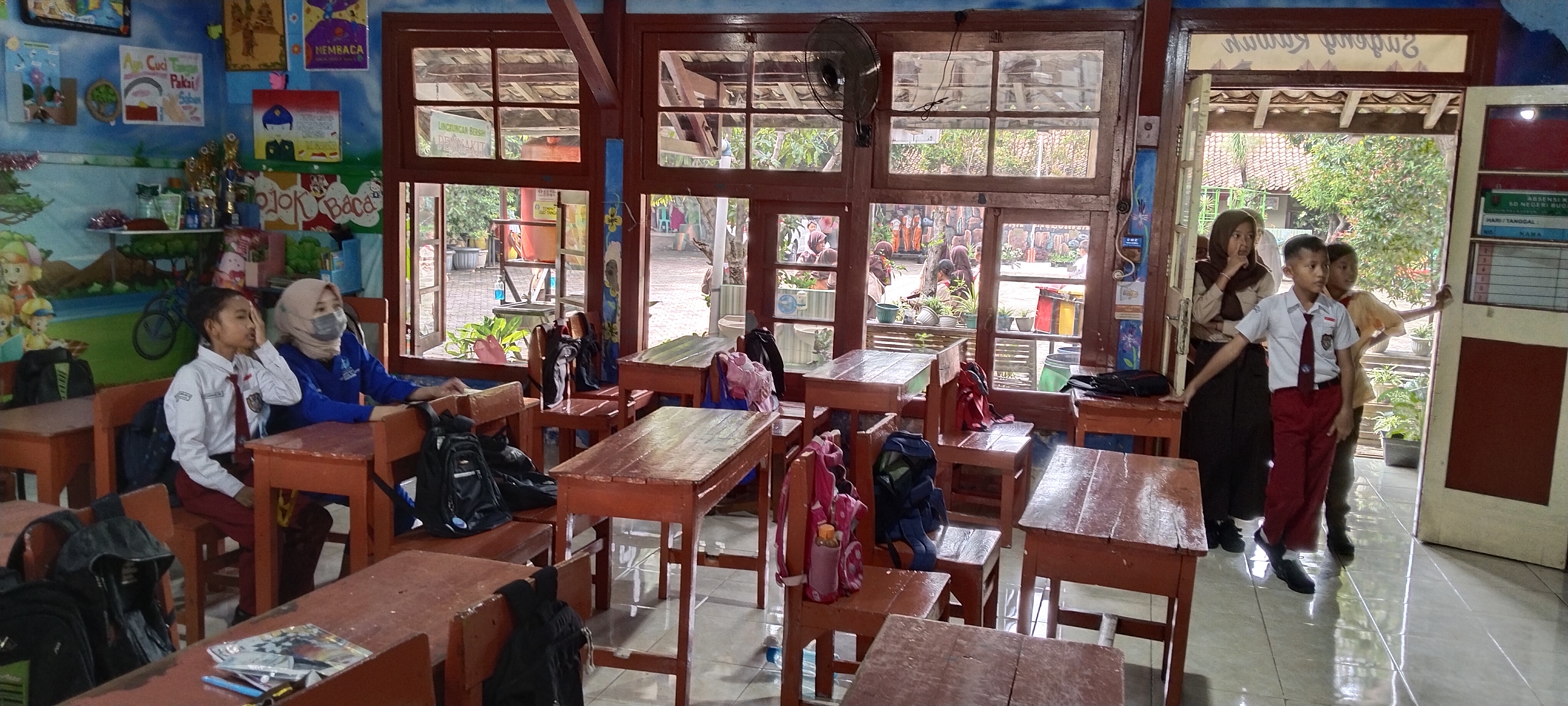 Pemeriksaan mata untuk anak SD dan SMP