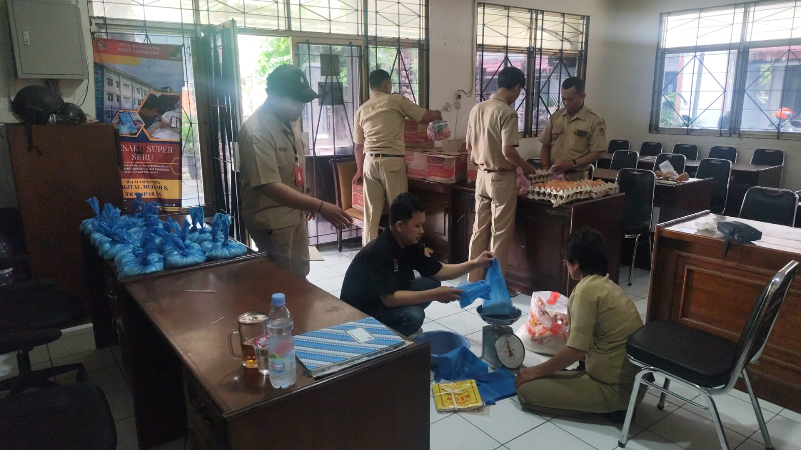BANTUAN SOSIAL WARGA TERDAMPAK BANJIR