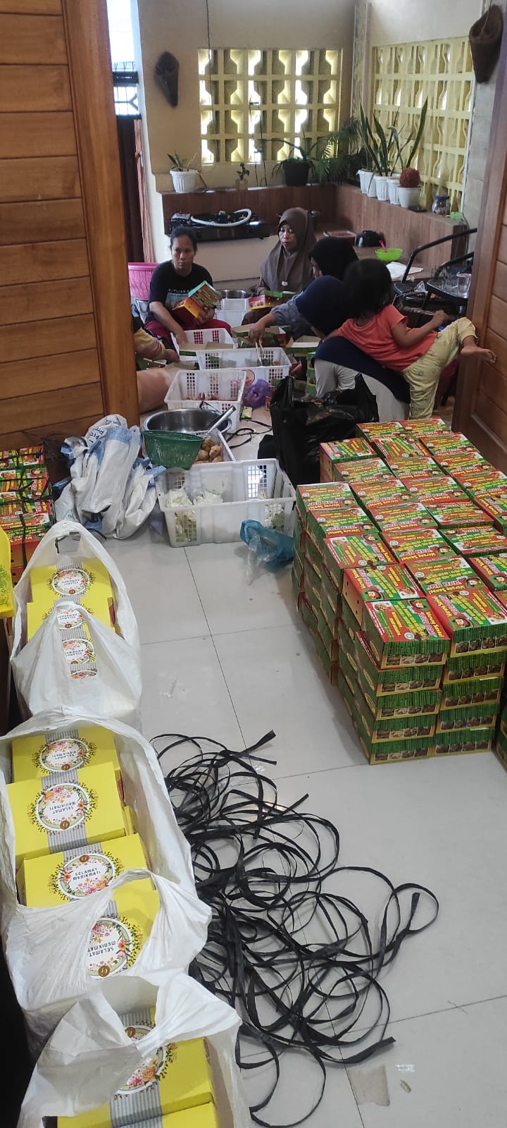 Bantuan Konsumsi (300 nasi box) untuk Kegiatan Nuzulul Qurán Mushola Baitul Ma'mur Karanganyar Tahun 2026